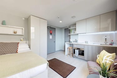 1 bed studio, Bernard Street, City Centre, Southampton, SO143AY - Image 4